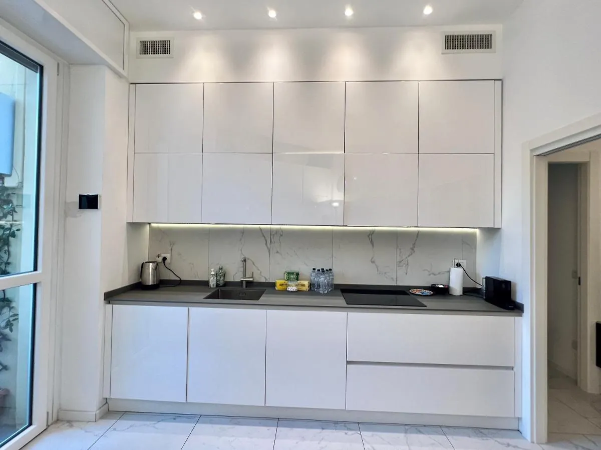 Apartment 812 Milan