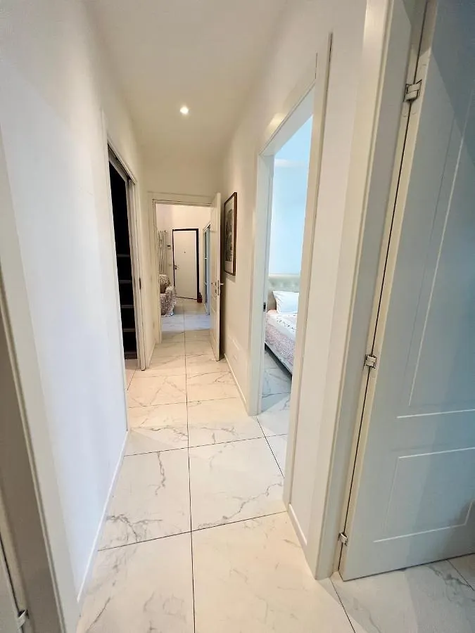 Apartment 812 Milan