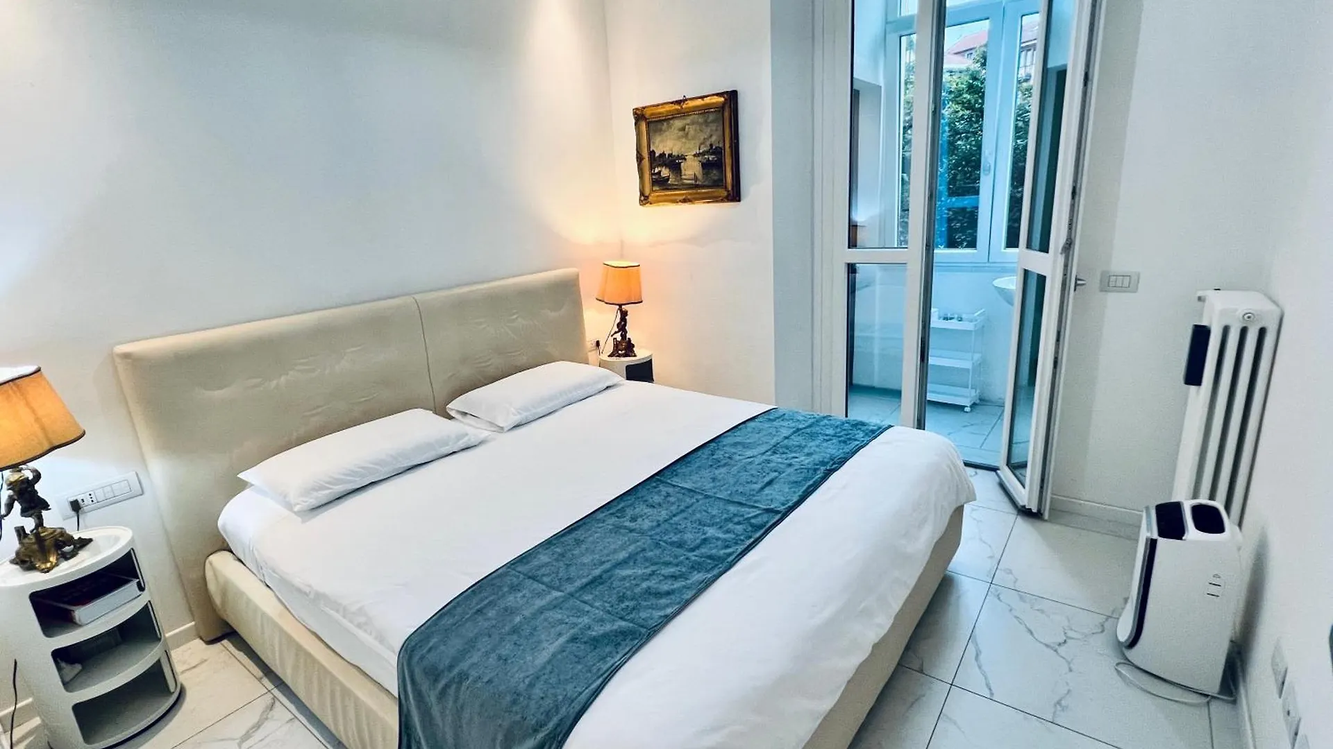 Apartment 812 Milan